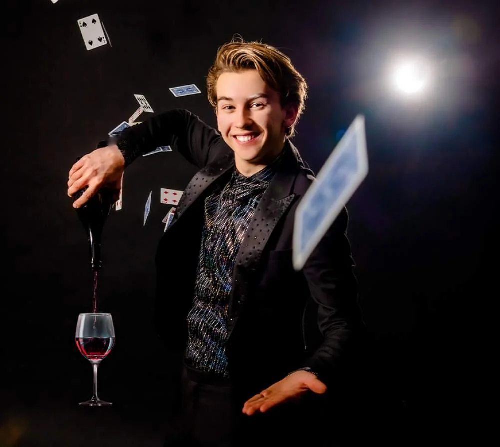 Photos of Illusionist Nigel Otermans tijdens tv appearances
