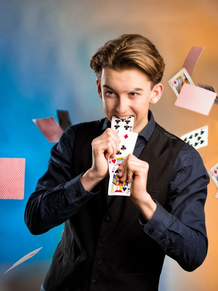 Photos of Illusionist Nigel Otermans tijdens tv appearances