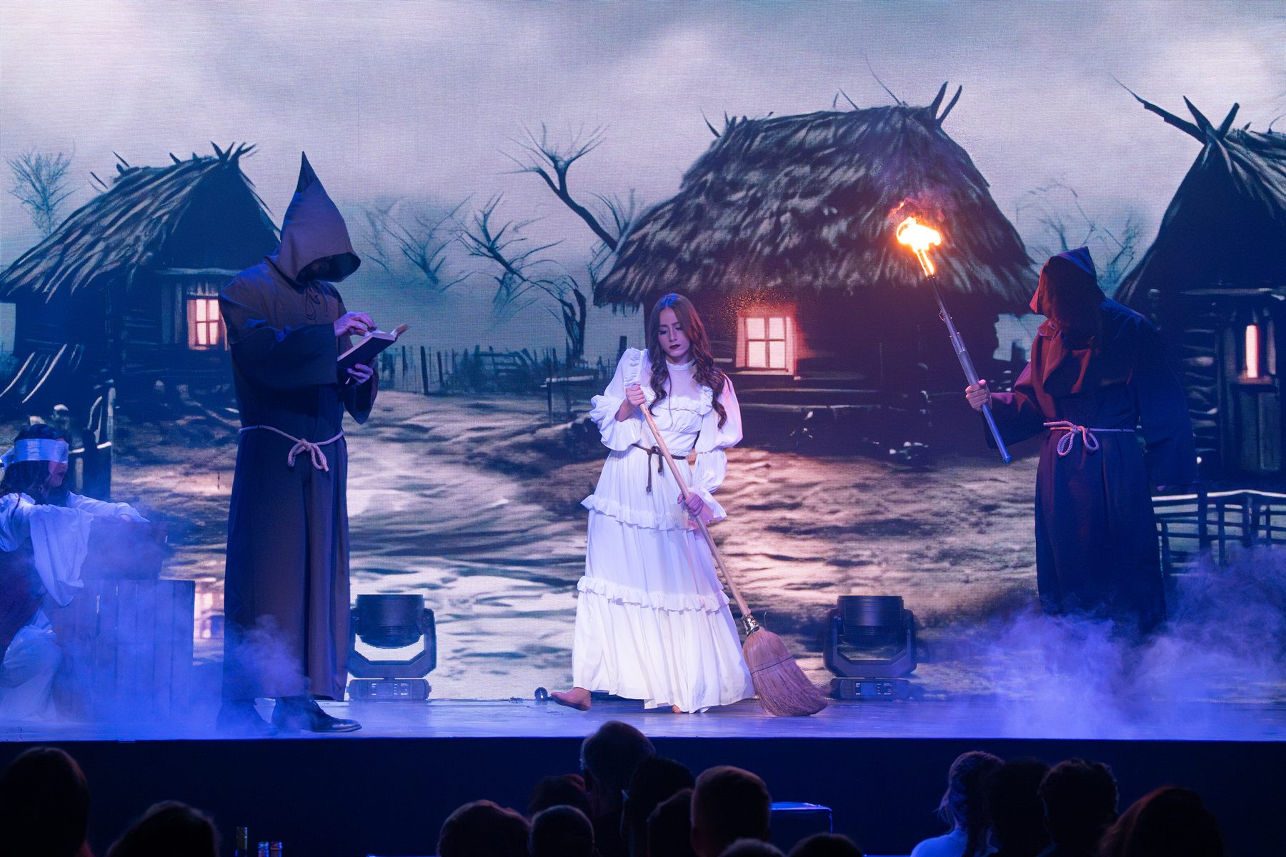 Audience and magic during Amsterdam Magical Experience